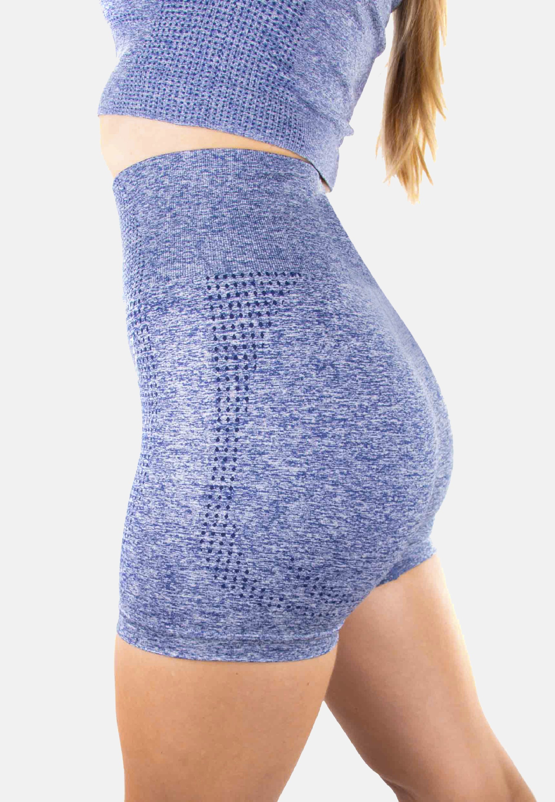 Damen Shorts Dynamic in Blau, körperbetontes Design, ideal für Sport und Freizeit, aus hochwertigem Nylon und Spandex.